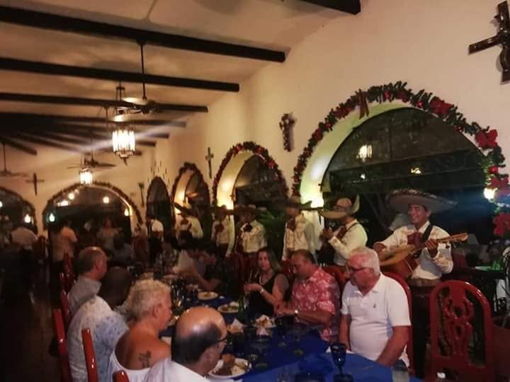 Mariachi Mexico 2000HJ en Casa Misión