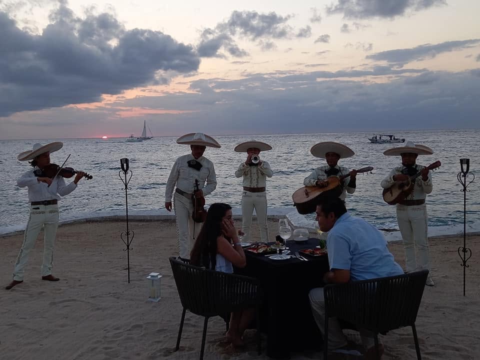 Serenata al atardecer con Mariachi Mexico 2000HJ