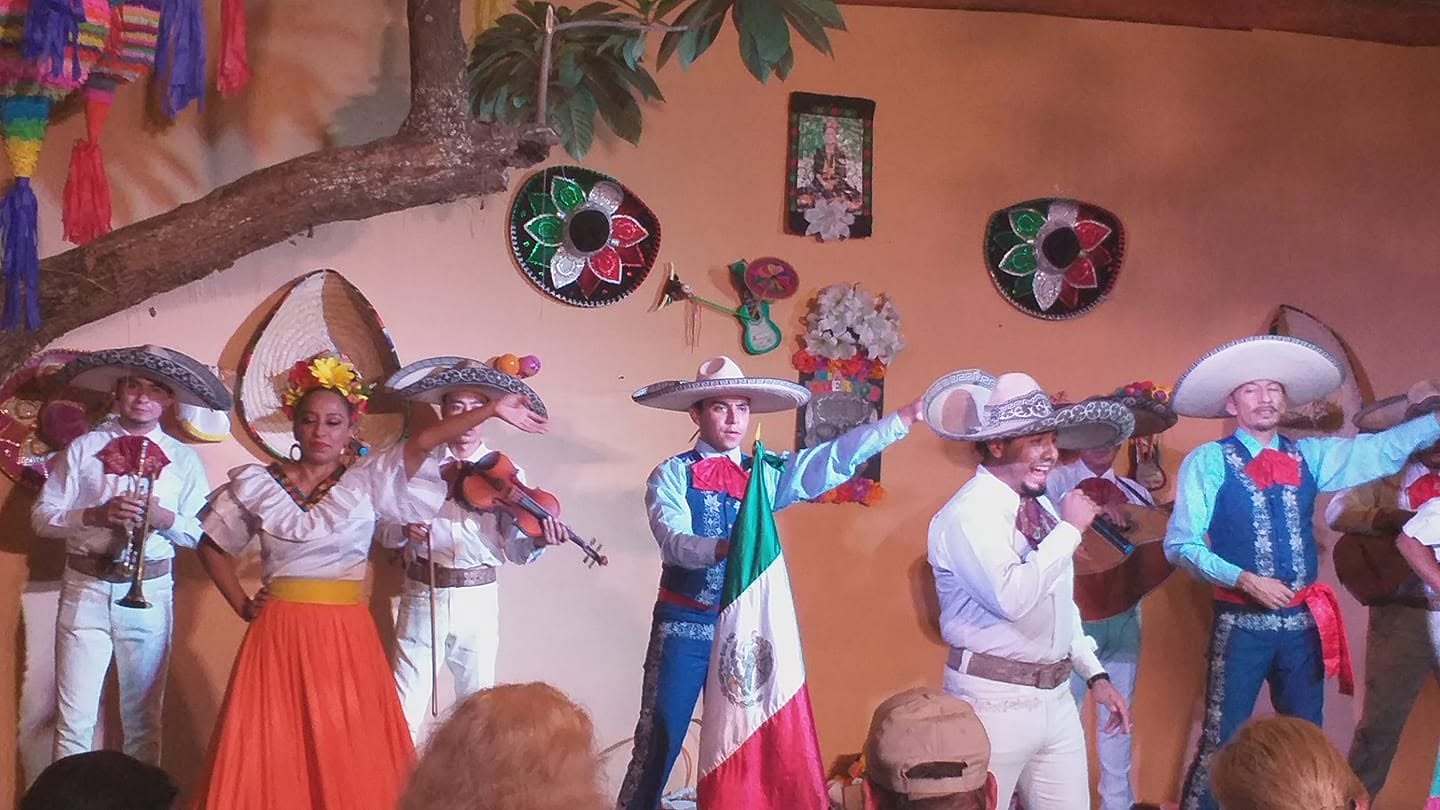 Show de noche mexicana con Mariachi Mexico 2000HJ